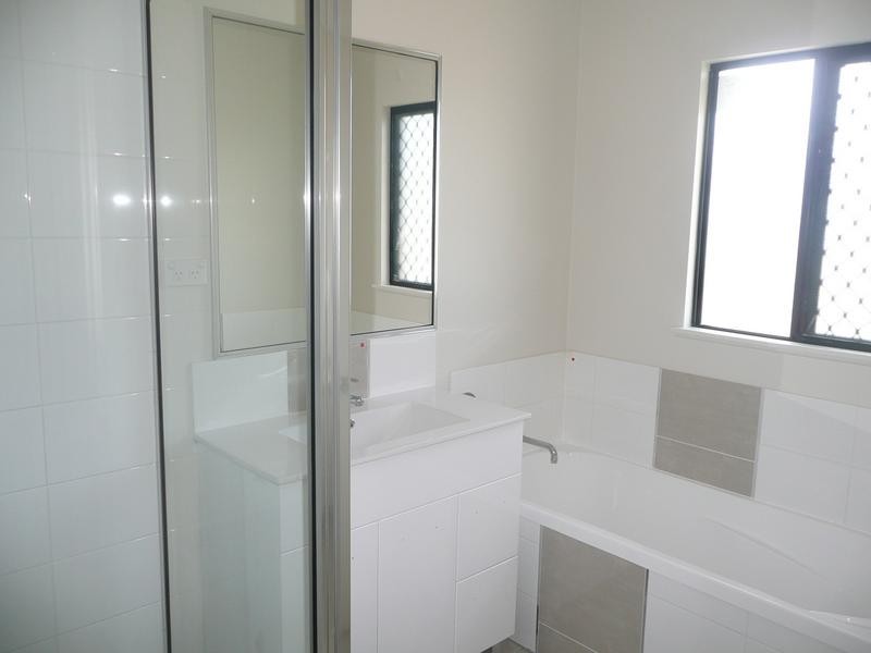 37 Seabreeze Close, Bowen QLD 4805