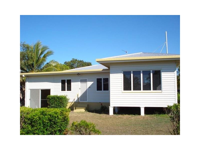 101 Powell Street, Bowen QLD 4805