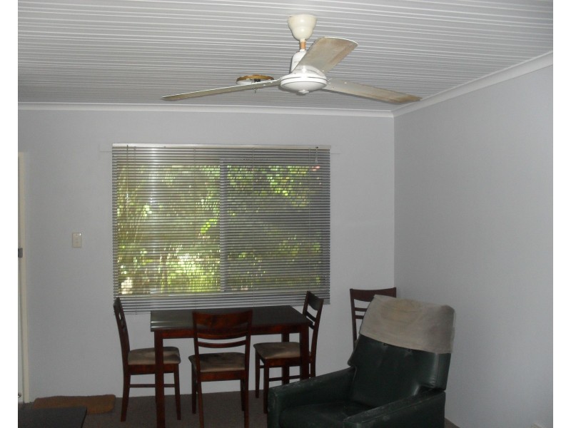 1/4 Dalrymple Street, Bowen QLD 4805