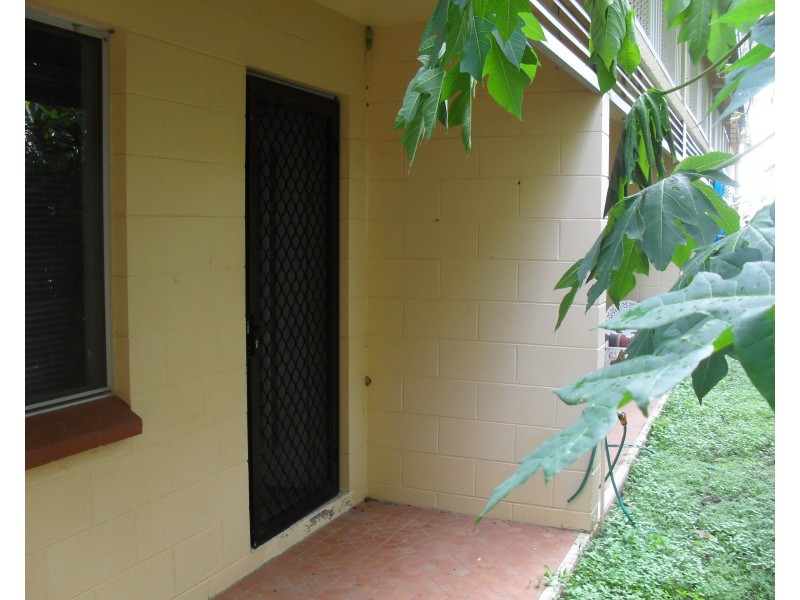 1/4 Dalrymple Street, Bowen QLD 4805