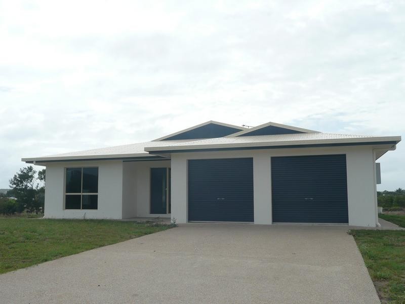 14 Silk Road, Bowen QLD 4805