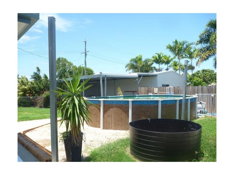 9 Murray Avenue, Bowen QLD 4805