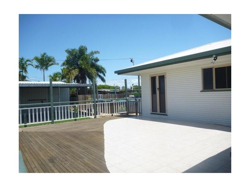 9 Murray Avenue, Bowen QLD 4805