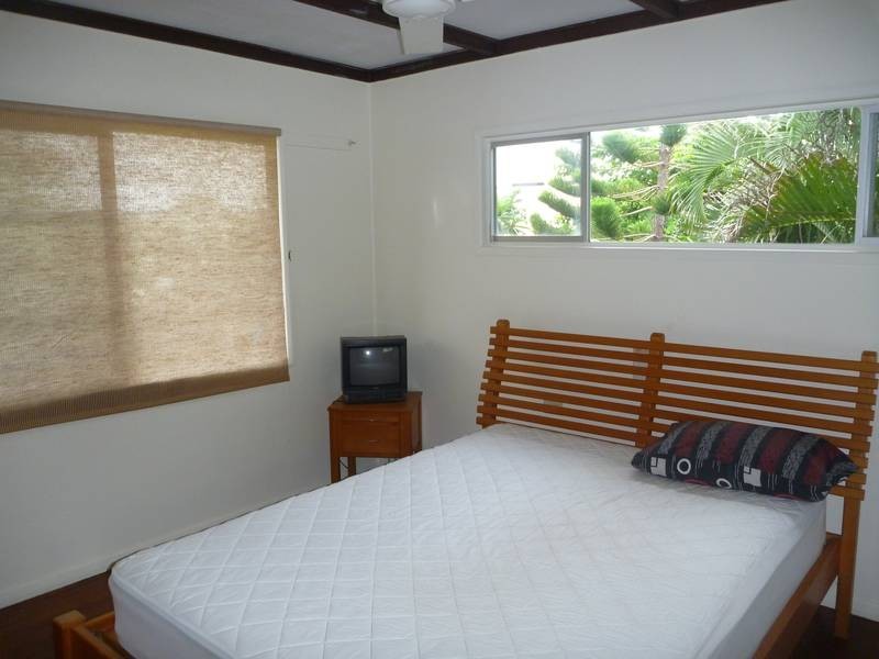 1/23 Bluewater Parade, Bowen QLD 4805