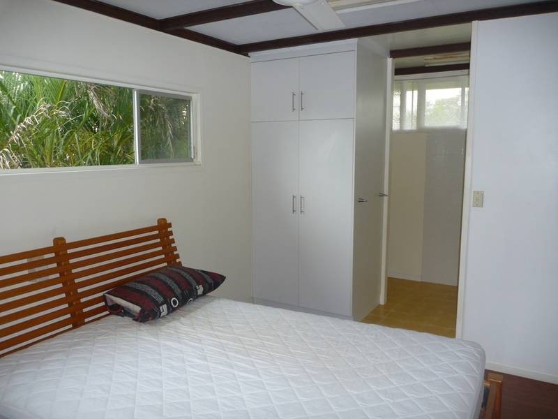 1/23 Bluewater Parade, Bowen QLD 4805