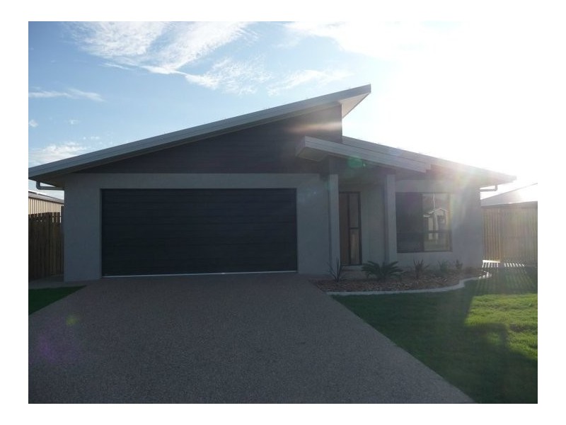 5 Lucinda Place, Bowen QLD 4805