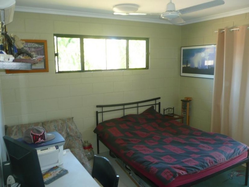 18a Gloucester Street, Bowen QLD 4805