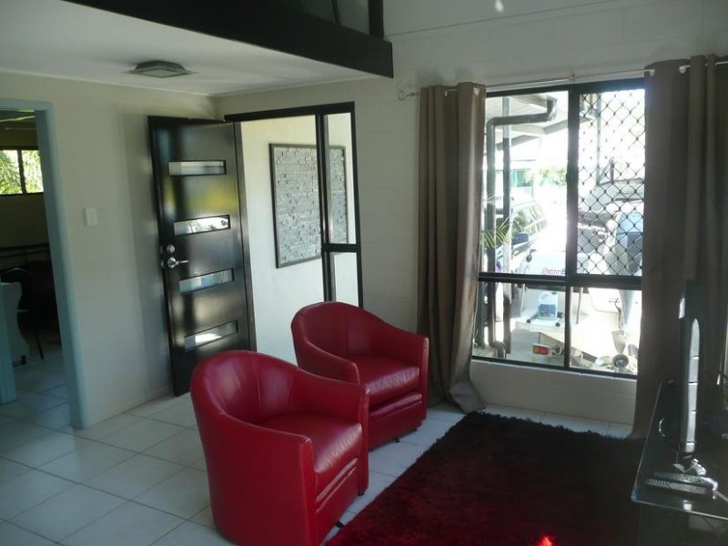 18a Gloucester Street, Bowen QLD 4805