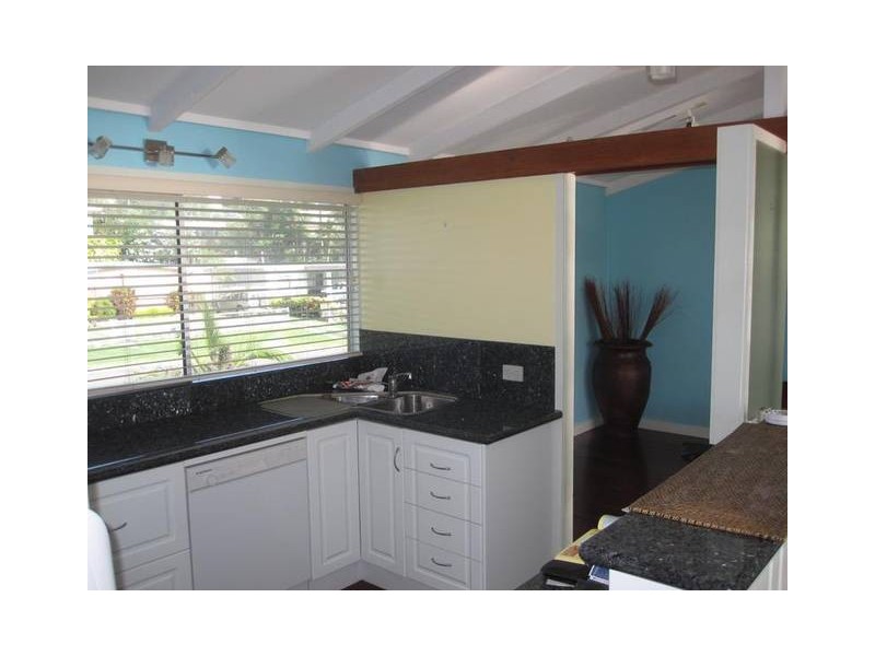 1/14 Casuarina Street, Bowen QLD 4805