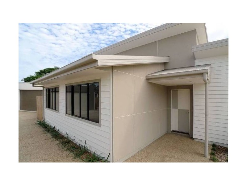 1/11 Field Street, Bowen QLD 4805