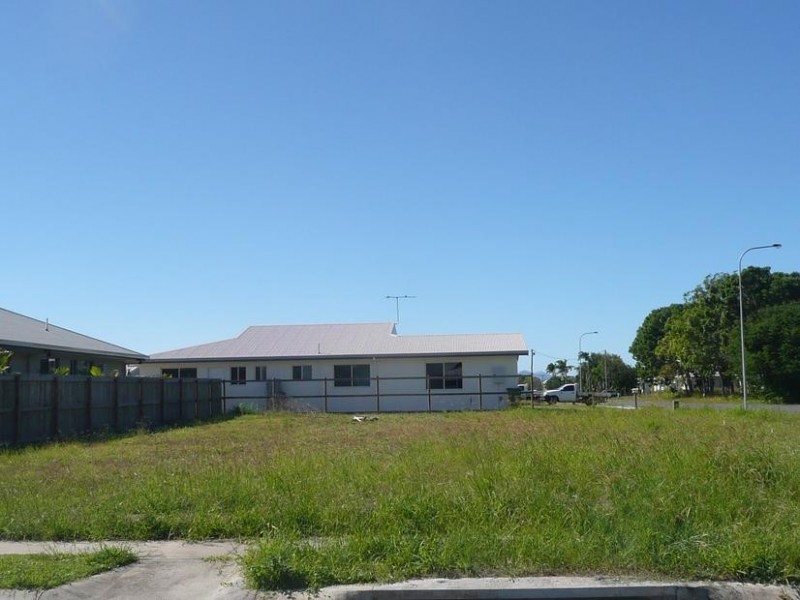 2 Lime Tree Court, Bowen QLD 4805