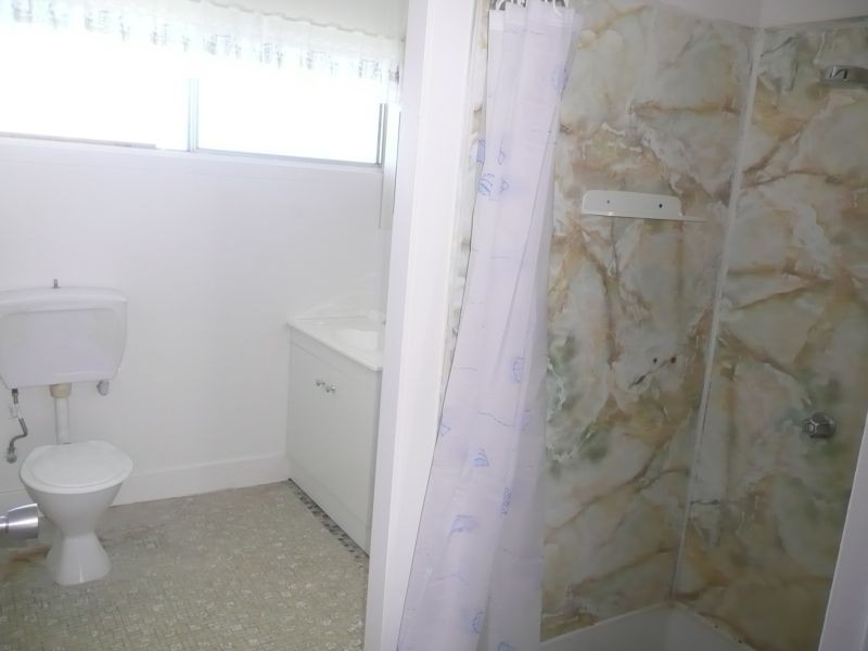 2/85 Powell Street, Bowen QLD 4805