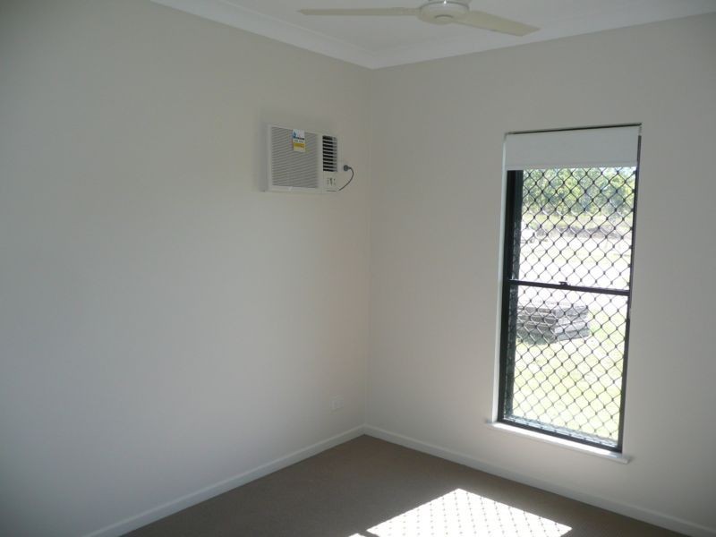 37 Seabreeze Close, Bowen QLD 4805