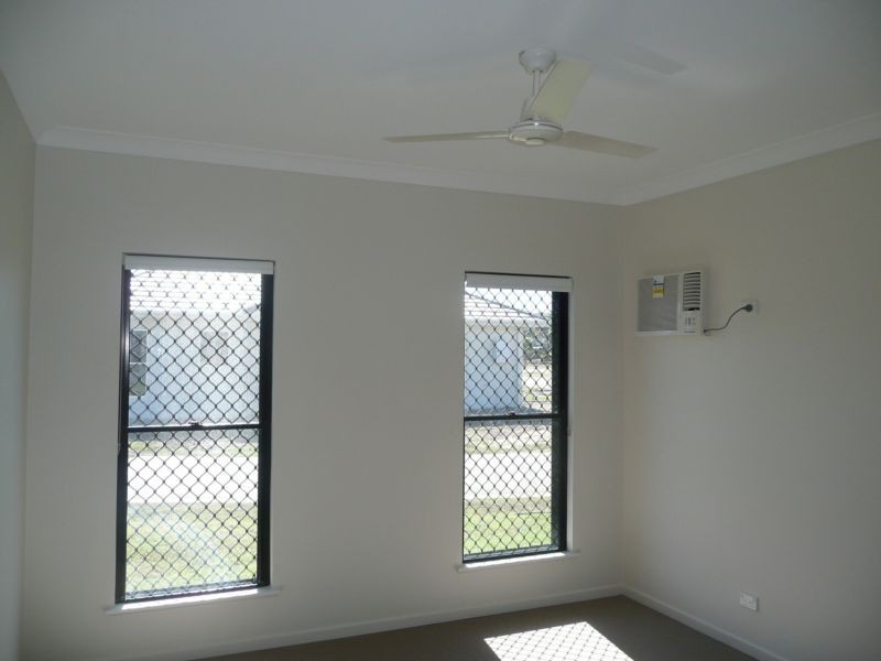 37 Seabreeze Close, Bowen QLD 4805