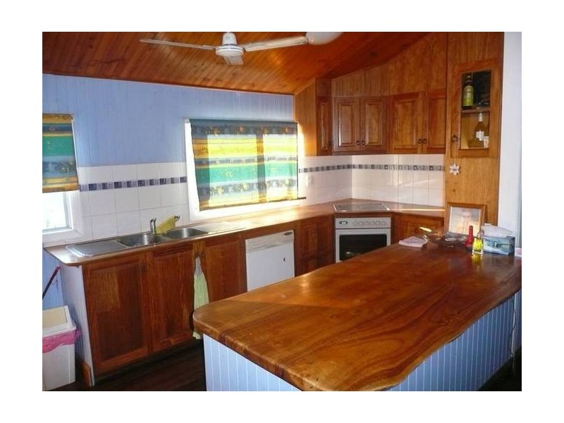 38 REYNOLDS STREET, Bowen QLD 4805