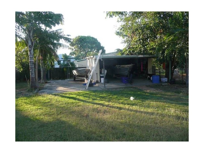 38 REYNOLDS STREET, Bowen QLD 4805