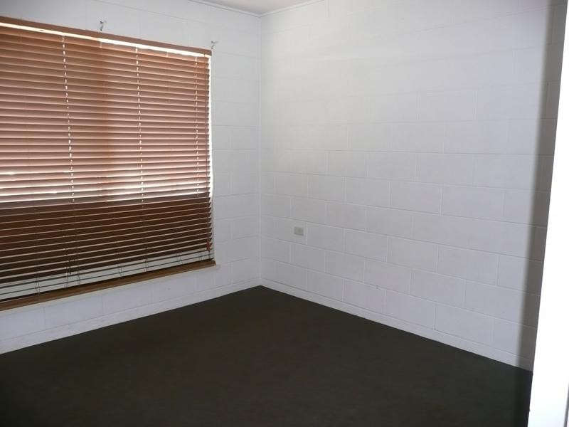 2/71 Horseshoe Bay Road, Bowen QLD 4805