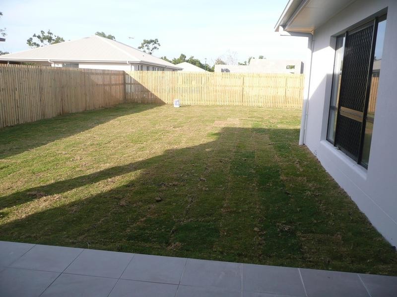 8 COWRIE STREET, Bowen QLD 4805