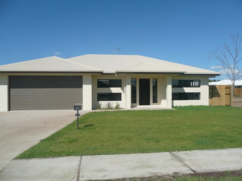 8 COWRIE STREET, Bowen QLD 4805