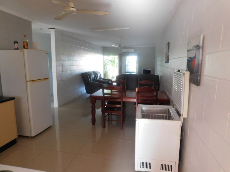 1/10 Nona Street, Bowen QLD 4805