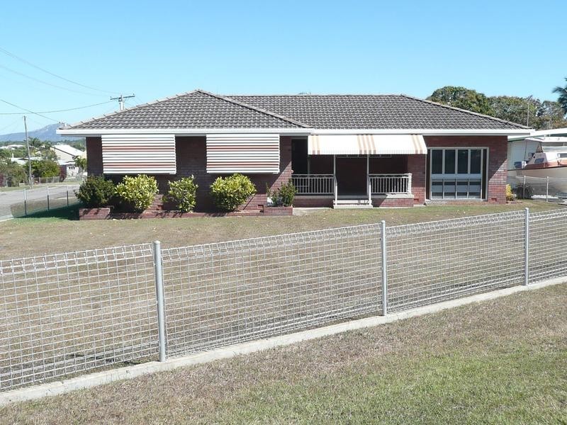 105 Leichhardt Street, Bowen QLD 4805