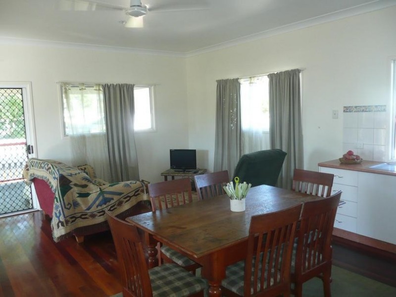 28 Field Street, Bowen QLD 4805
