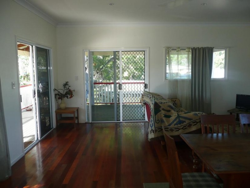28 Field Street, Bowen QLD 4805