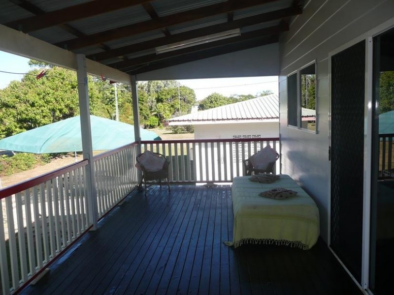 28 Field Street, Bowen QLD 4805