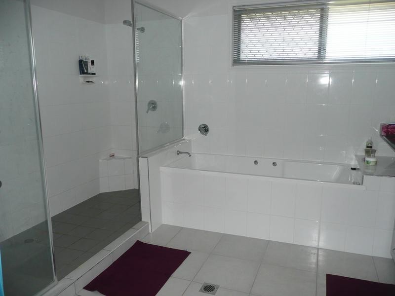 32 Emmerson Drive, Bowen QLD 4805