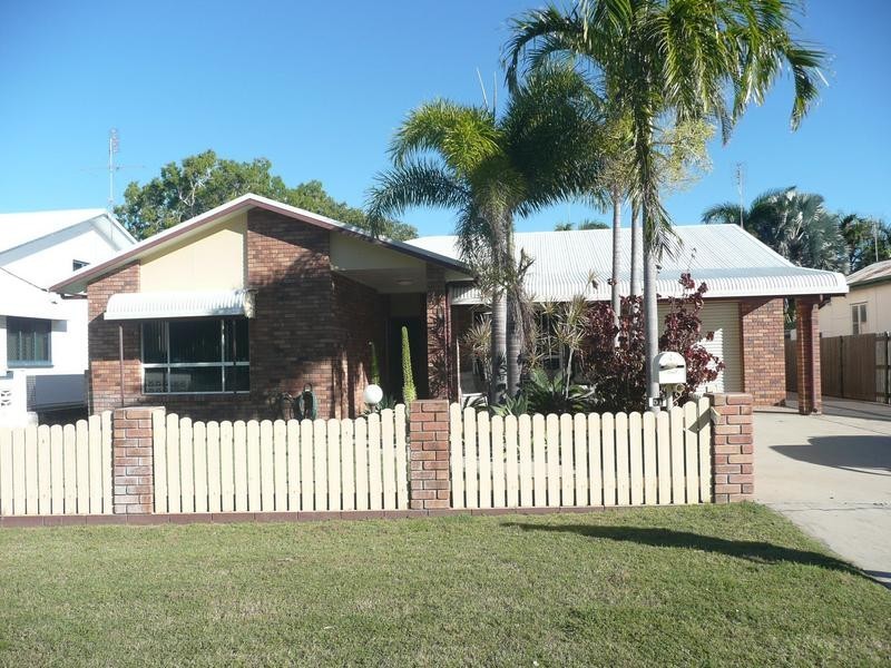 51 Horseshoe Bay Road, Bowen QLD 4805