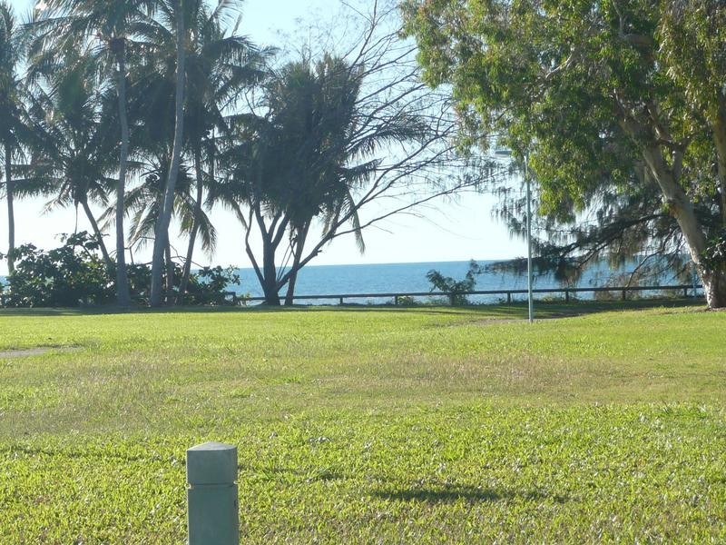 51 Horseshoe Bay Road, Bowen QLD 4805