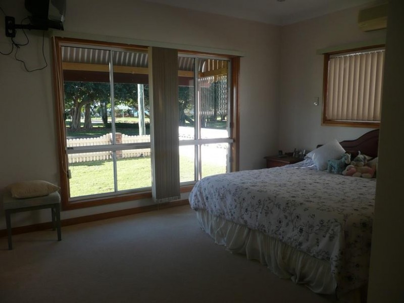 51 Horseshoe Bay Road, Bowen QLD 4805