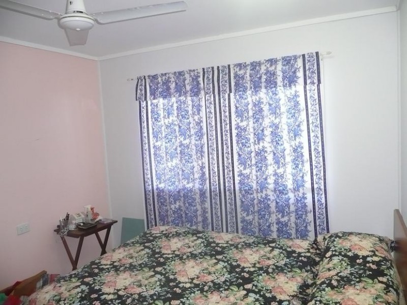 4 Murphy Street, Collinsville QLD 4804