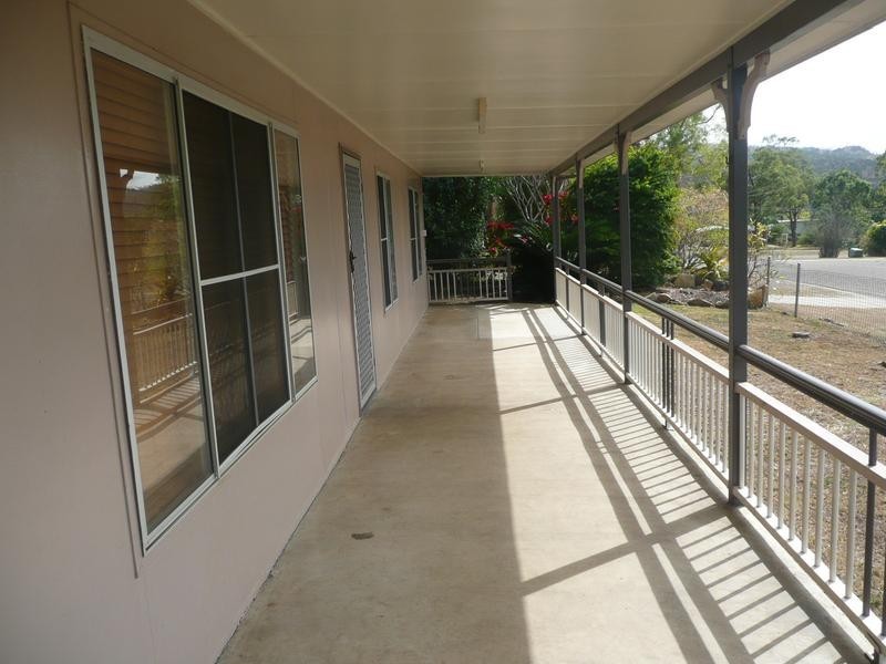 30 Parkinson Street, Collinsville QLD 4804