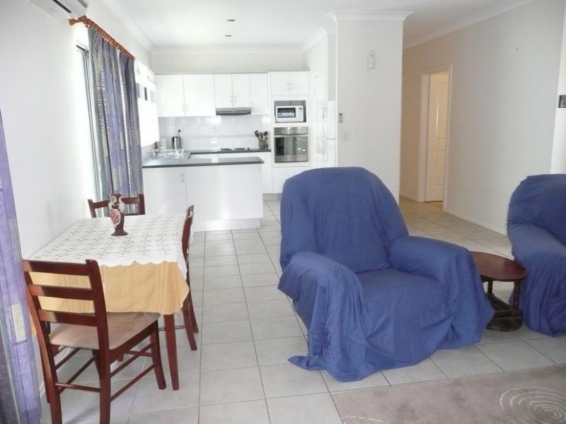 1/13 Queens Road, Bowen QLD 4805