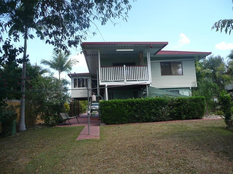 4 Jenkins Place, Collinsville QLD 4804