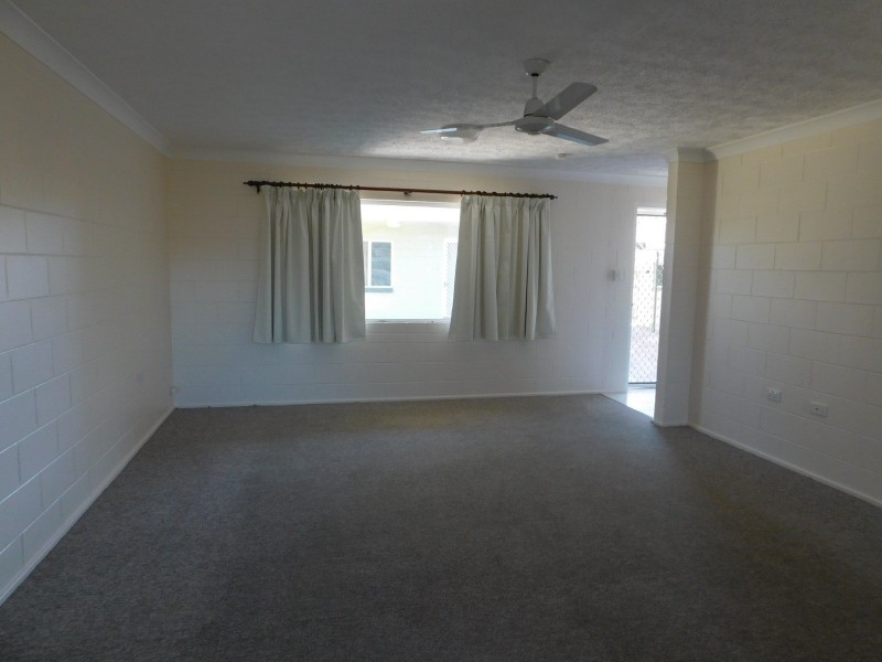 4/108 Herbert Street, Bowen QLD 4805