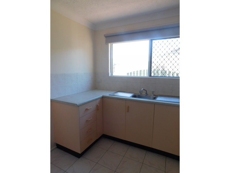 4/108 Herbert Street, Bowen QLD 4805