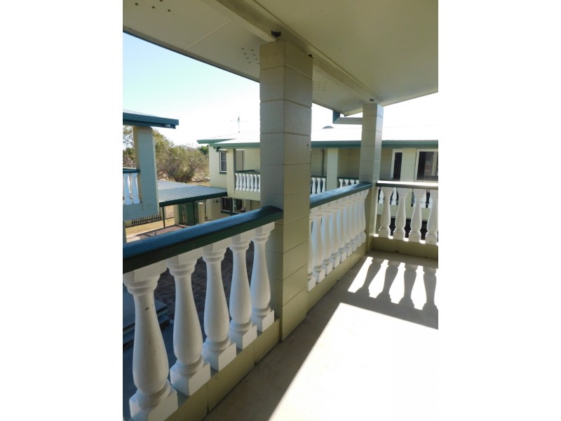 4/108 Herbert Street, Bowen QLD 4805