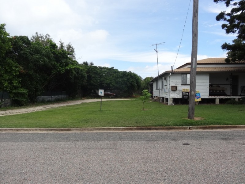 67 Williams Street, Bowen QLD 4805