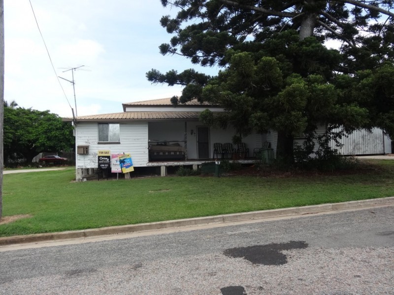 67 Williams Street, Bowen QLD 4805