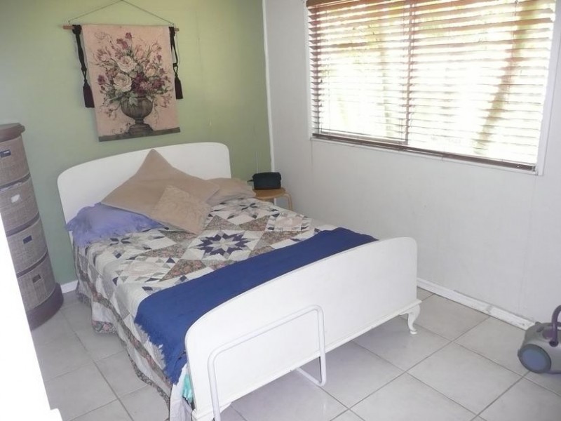 10 Kennedy Street, Bowen QLD 4805