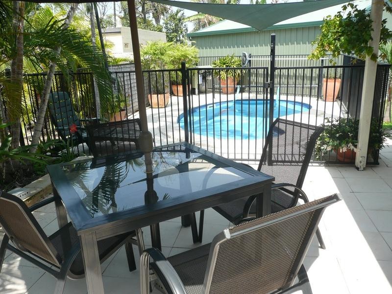 2/5 Lotus Lane, Bowen QLD 4805