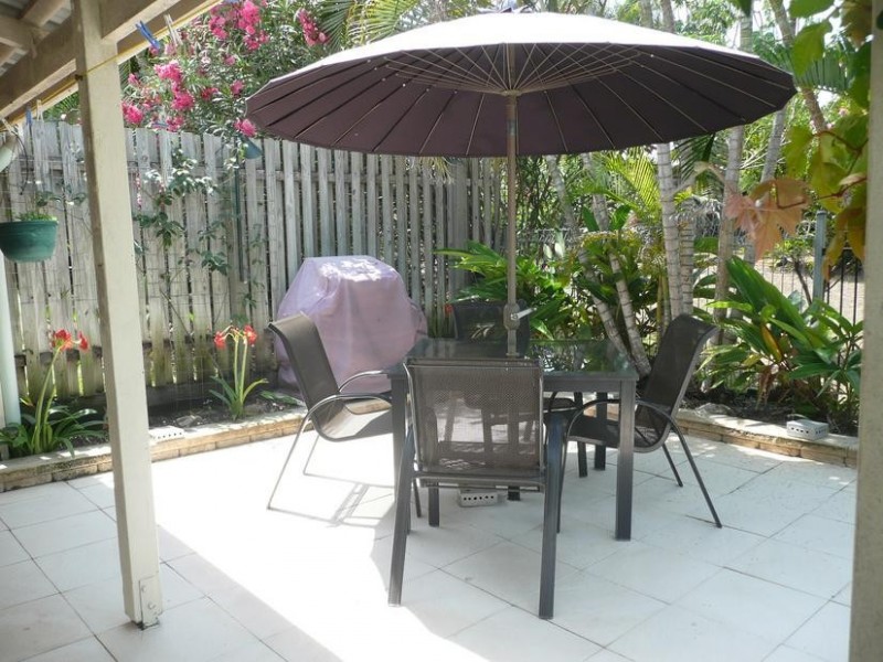 2/5 Lotus Lane, Bowen QLD 4805