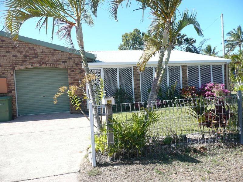 2a Verna Street, Bowen QLD 4805