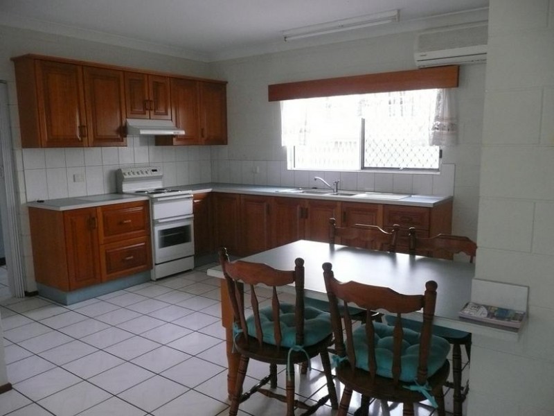 2a Verna Street, Bowen QLD 4805