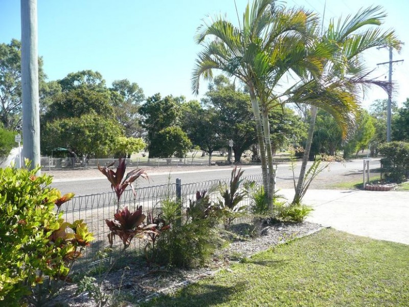 2a Verna Street, Bowen QLD 4805