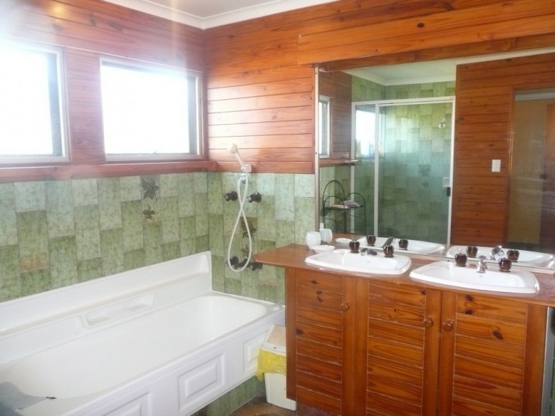 14 Gordon Street, Bowen QLD 4805
