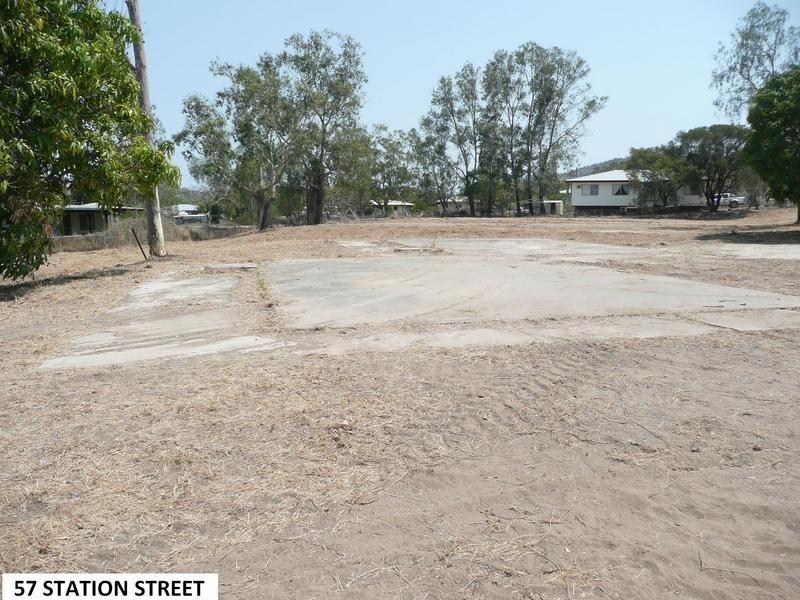 11 Shrubsole Street, Collinsville QLD 4804