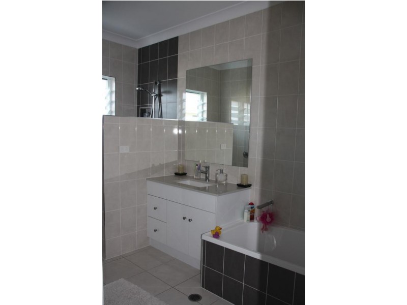 7 Cullen Close, Bowen QLD 4805